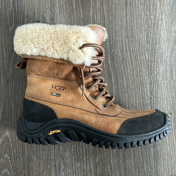 UGG Adirondack III Snow Boots - Size 7 - Brown Chestnut - Picture 2 of 5